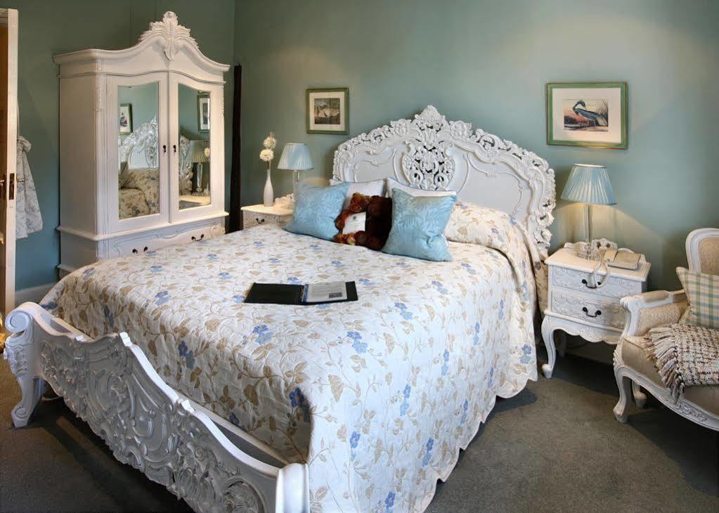 Burford House Bh Bed and Breakfast Εξωτερικό φωτογραφία